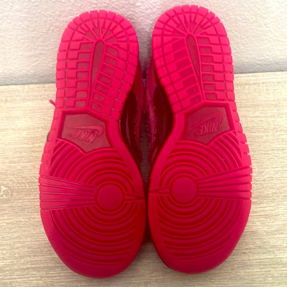 💯 New Nike Dunk Low Valentines Day 2022 - Picture 6 of 8